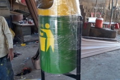 park-fibsrglass-dustbin-scaled